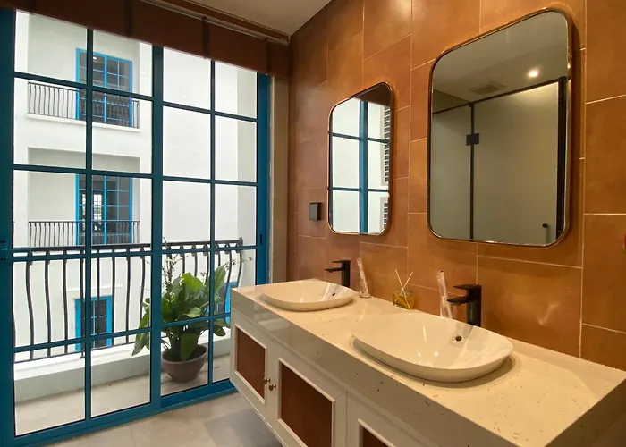 Appartamento Chuỗi 6 Ngủ Sun Ferria Có Bể Bơi - Sát Biển Bãi Cháy